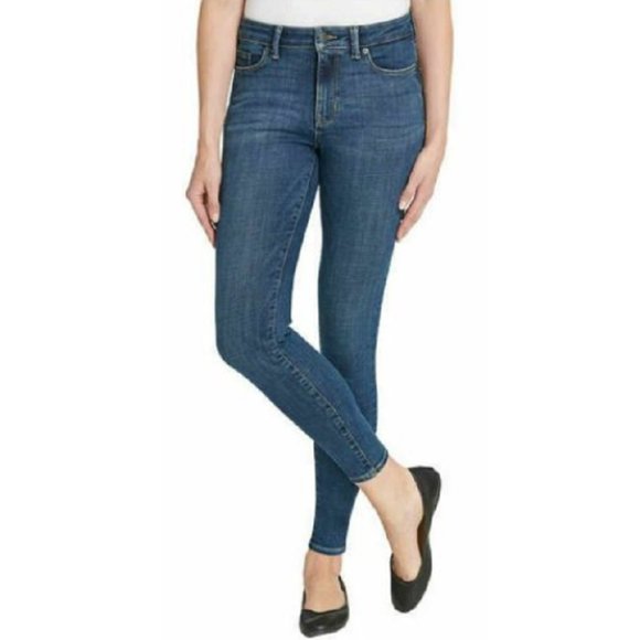 Calvin Klein Jeans Ladies' Contour Skinny Jean - Picture 3 of 3